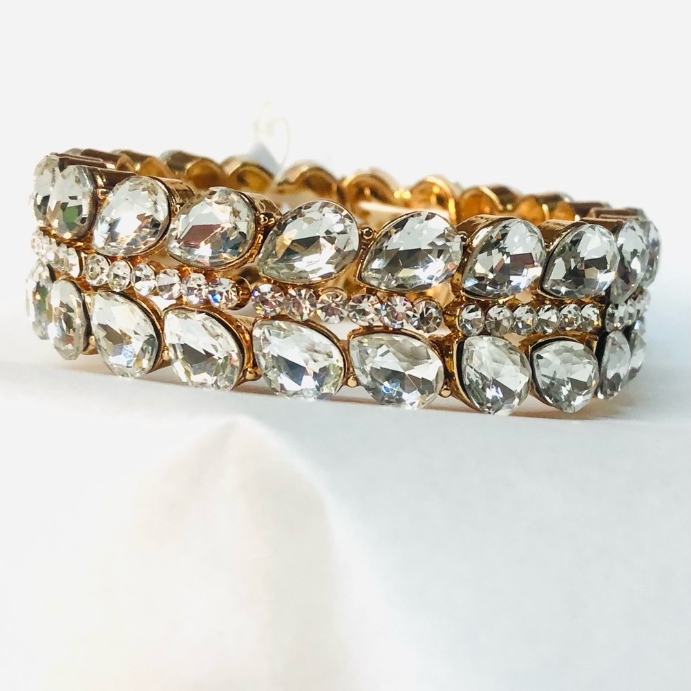 Statement stretch bracelet